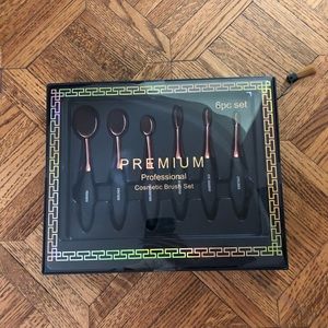 Cosmetic brush set